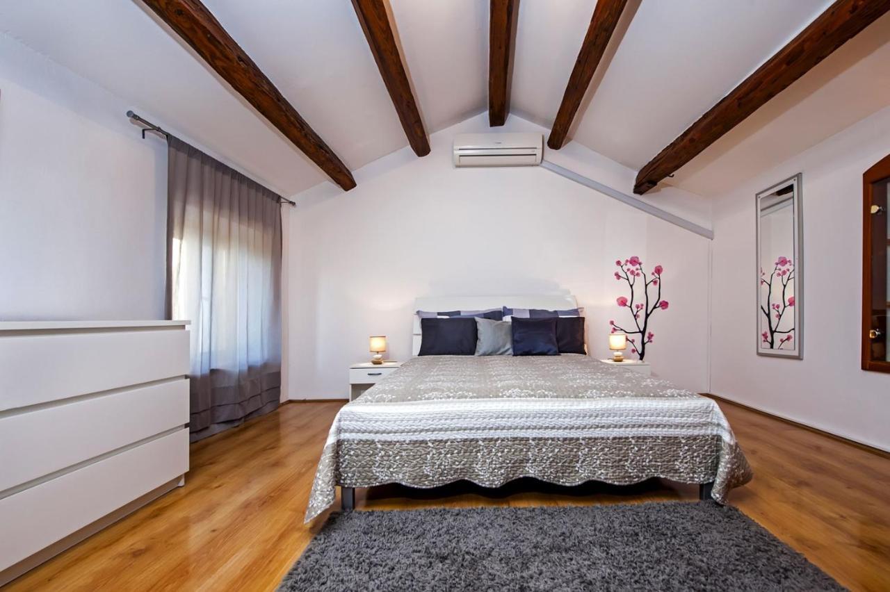 Holiday Apartment Daria 20 Rovinj Buitenkant foto