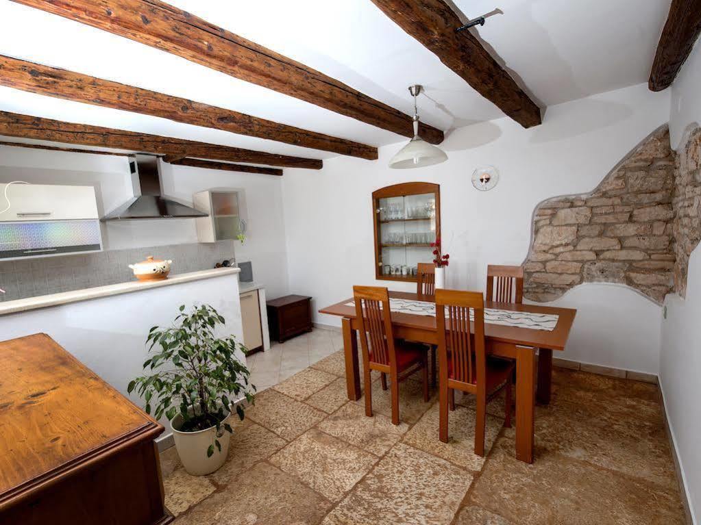 Holiday Apartment Daria 20 Rovinj Buitenkant foto