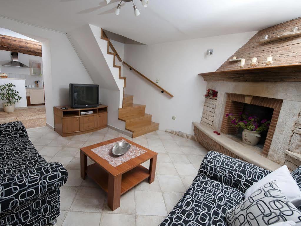 Holiday Apartment Daria 20 Rovinj Buitenkant foto