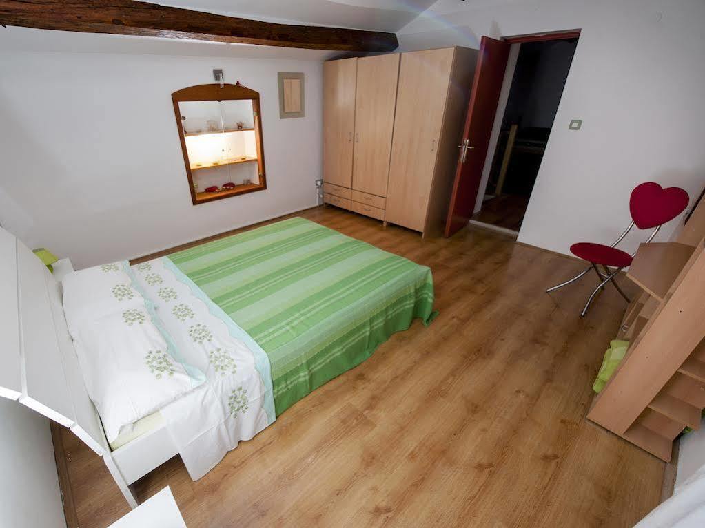 Holiday Apartment Daria 20 Rovinj Buitenkant foto